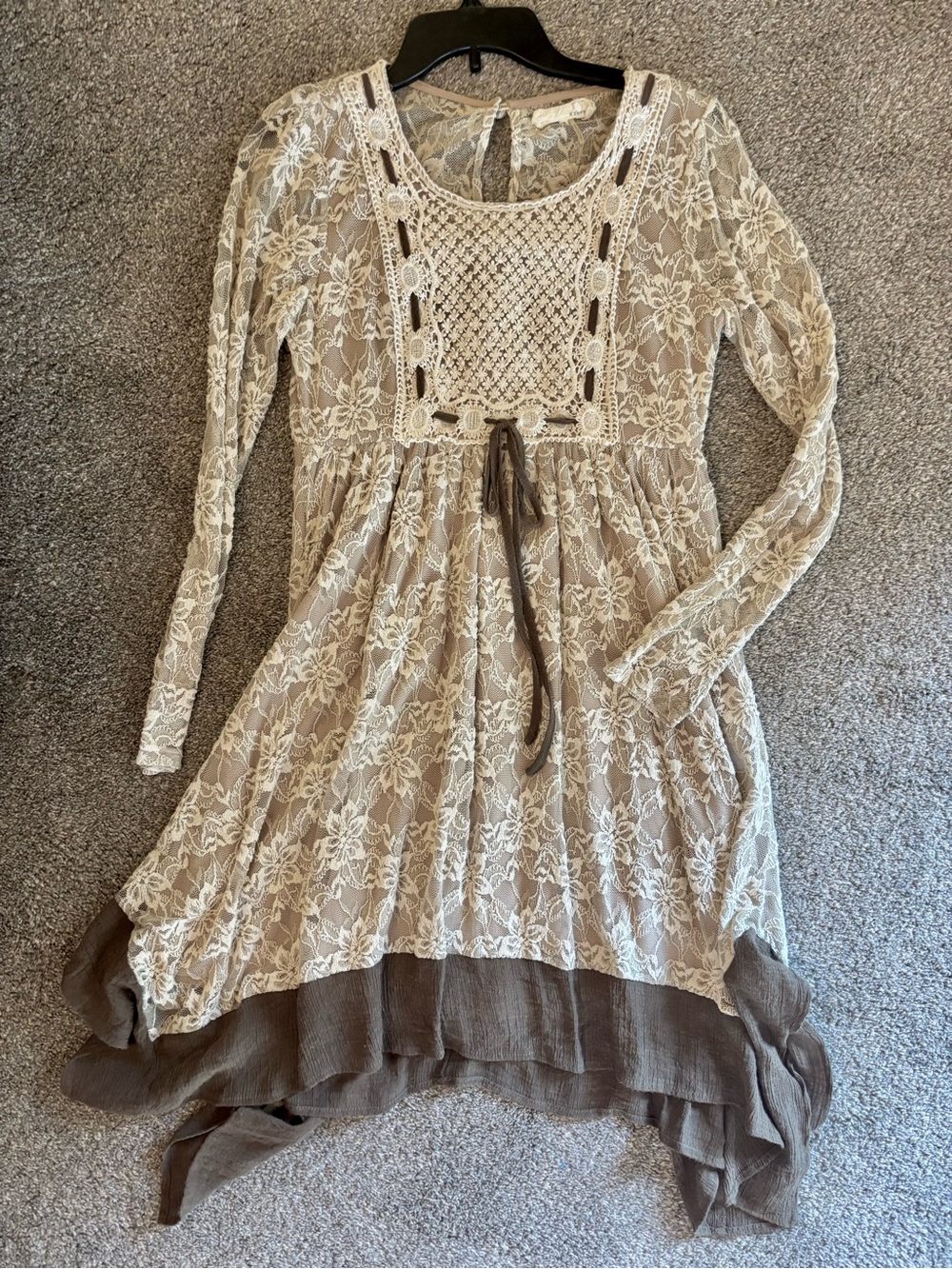 Areve Beige Lace Long Sleeve Dress with Brown Hem